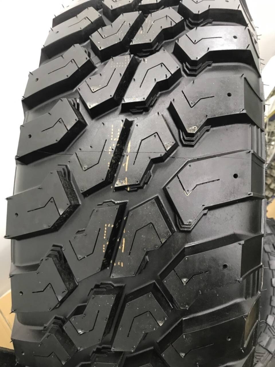 Всесезонні шини Firemax FM523 235/75 R15 104/101Q-зображення-2