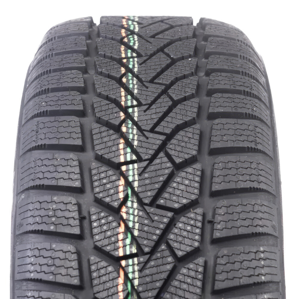 Зимові шини Uniroyal WinterExpert 235/55 R17 103V XL-зображення-4