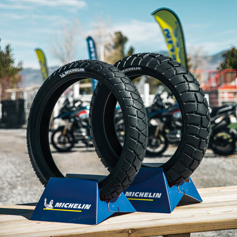 Всесезонні шини Michelin Anakee Adventure 130/80 R17 65H-зображення-4