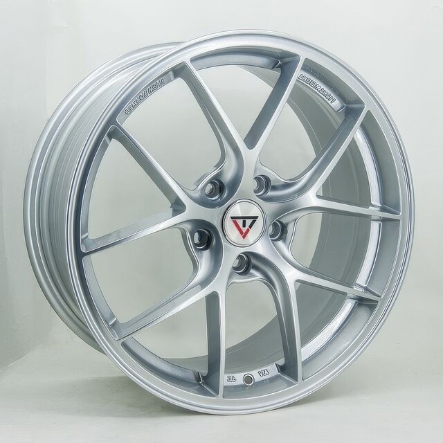 Литі диски VLF VLF10 R18 W8 PCD5x114.3 ET38 DIA73.1 (silver)-зображення-1